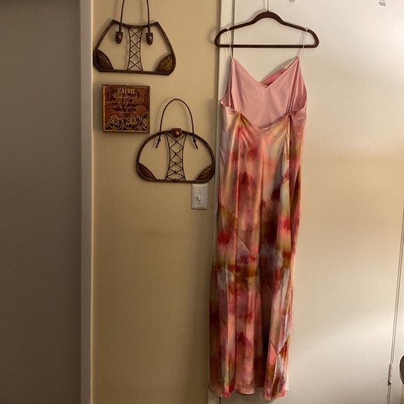 NWT Aidan by Aidan Mattock Watercolor Print Satin Gown Pink Multi - Picture 3 of 7